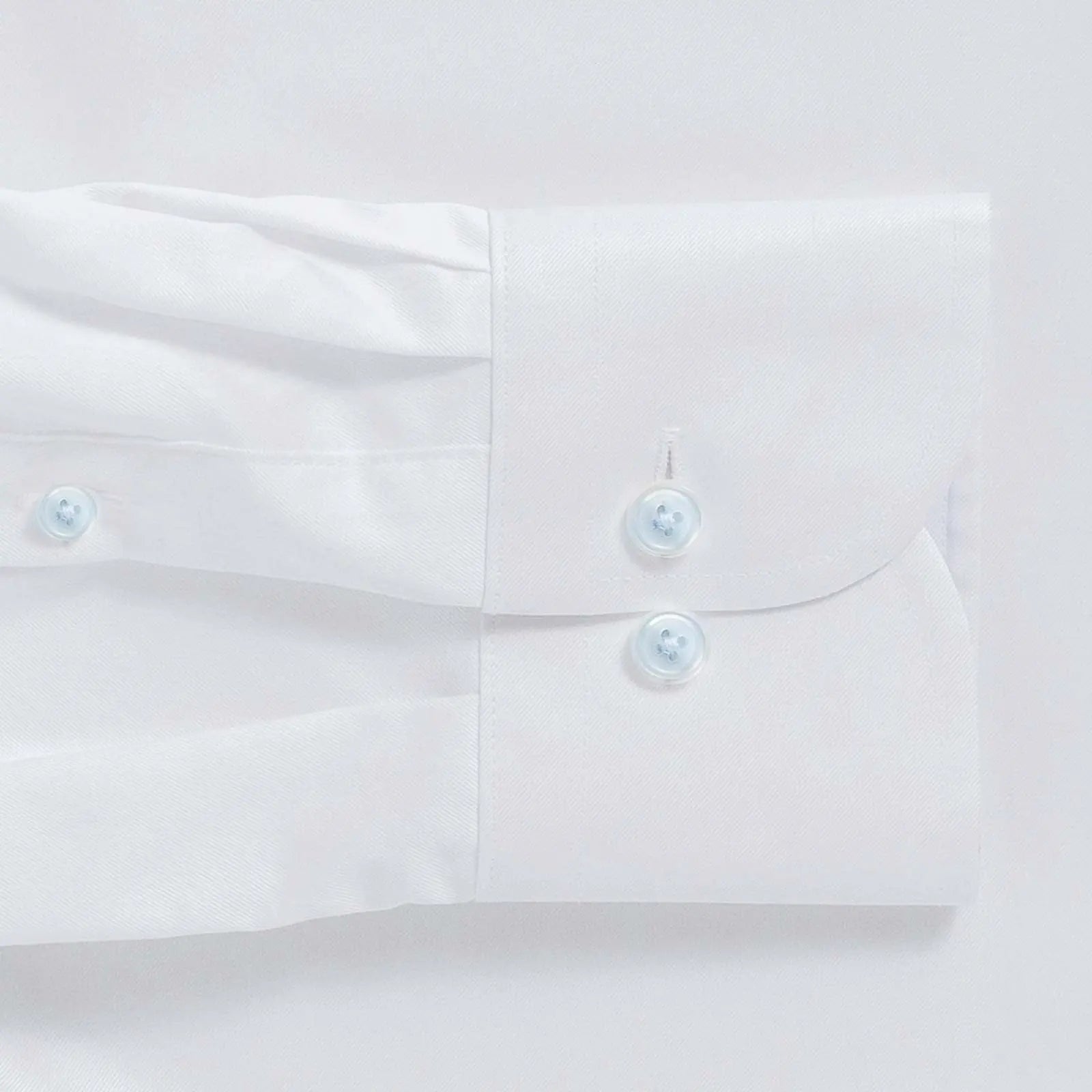 White shirt sleeve with light blue button cuff - Signature fine twill detail