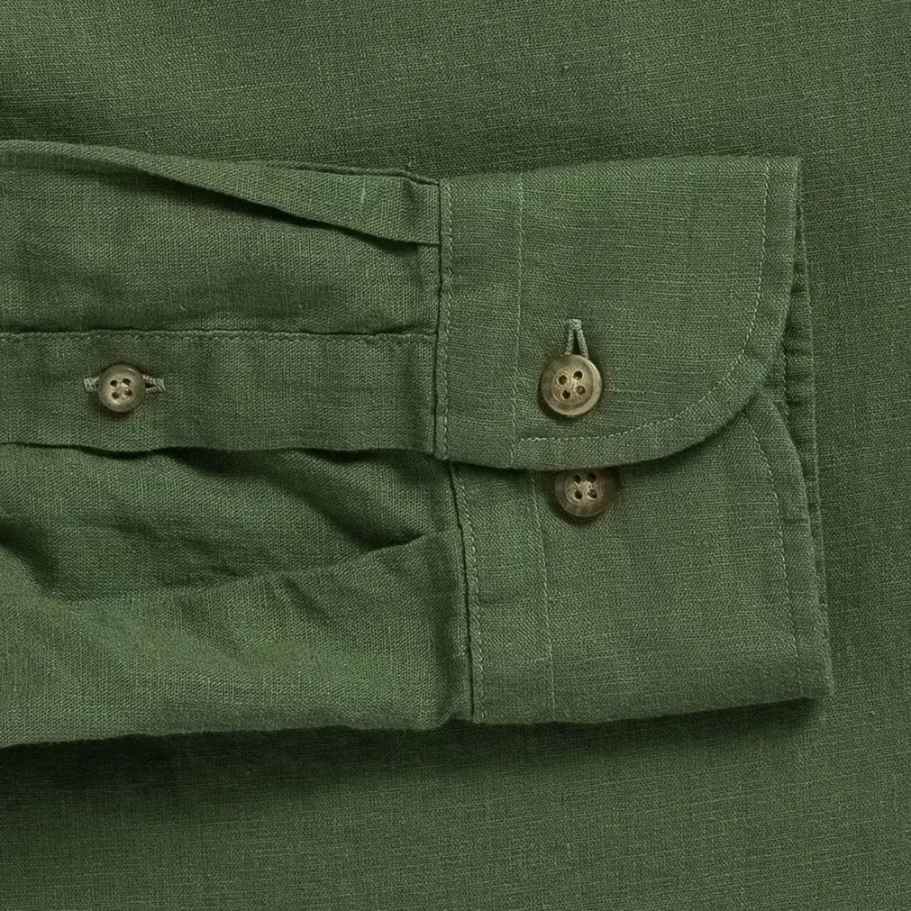 Double button barrel cuff detail - Ledbury Barlotta verde green linen shirt sleeve