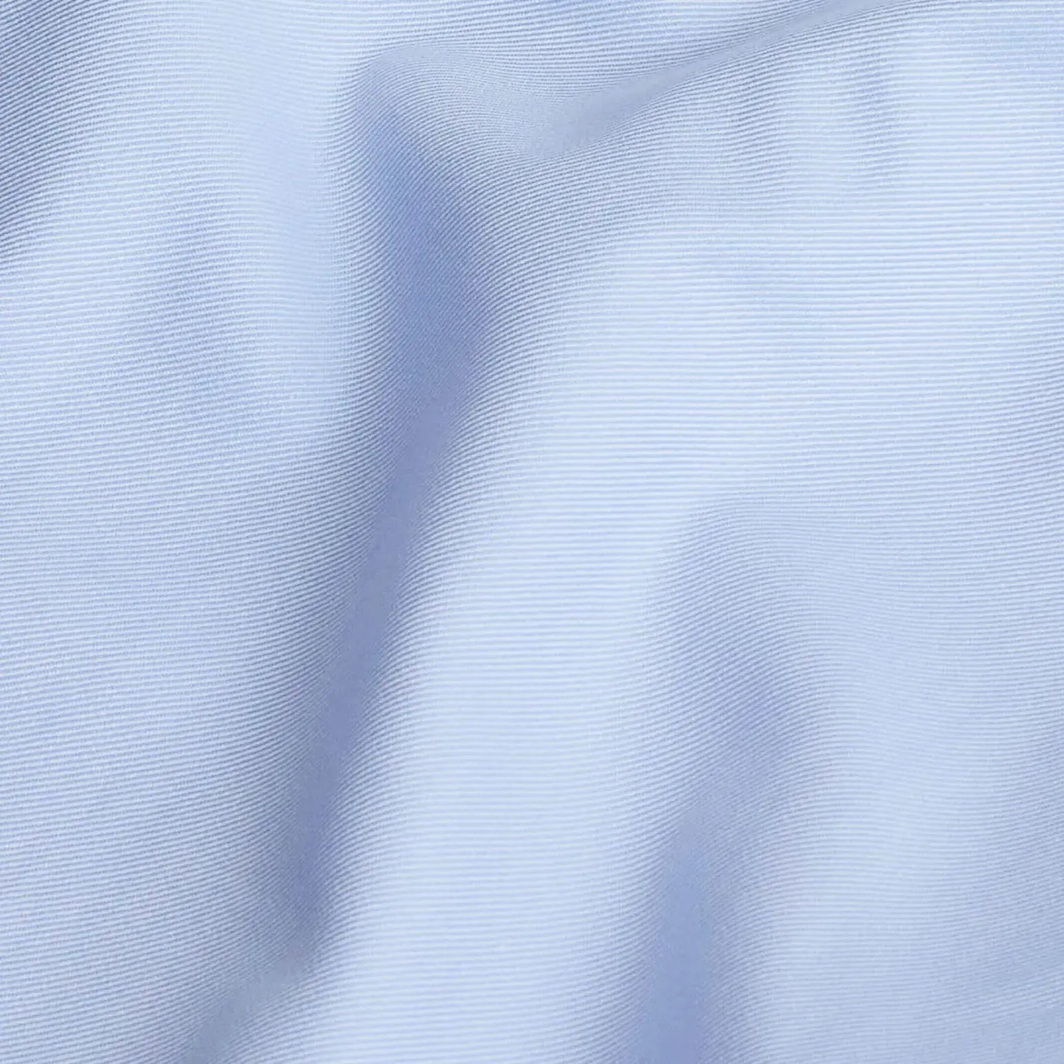 Light blue fine twill fabric close-up - Ledbury King 80s 2-ply European-woven shirting
