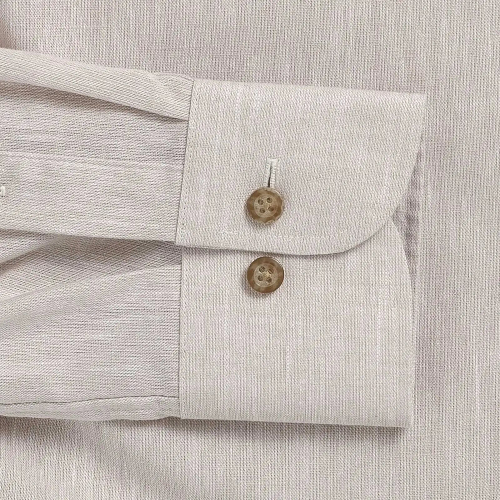 Ecru Sandoval Oxford Chambray shirt sleeve and cuff detail - reinforced buttons