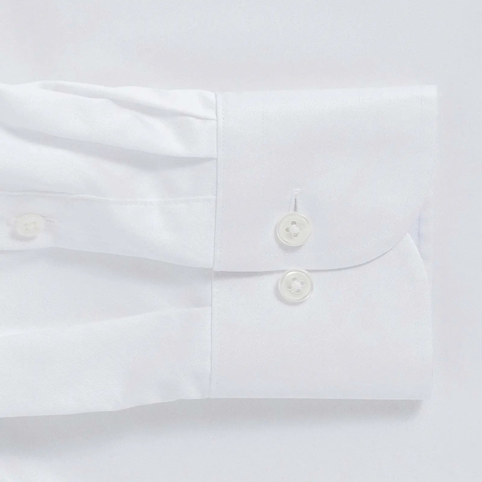 White shirt sleeve and cuff detail - Signature fine twill dress shirt