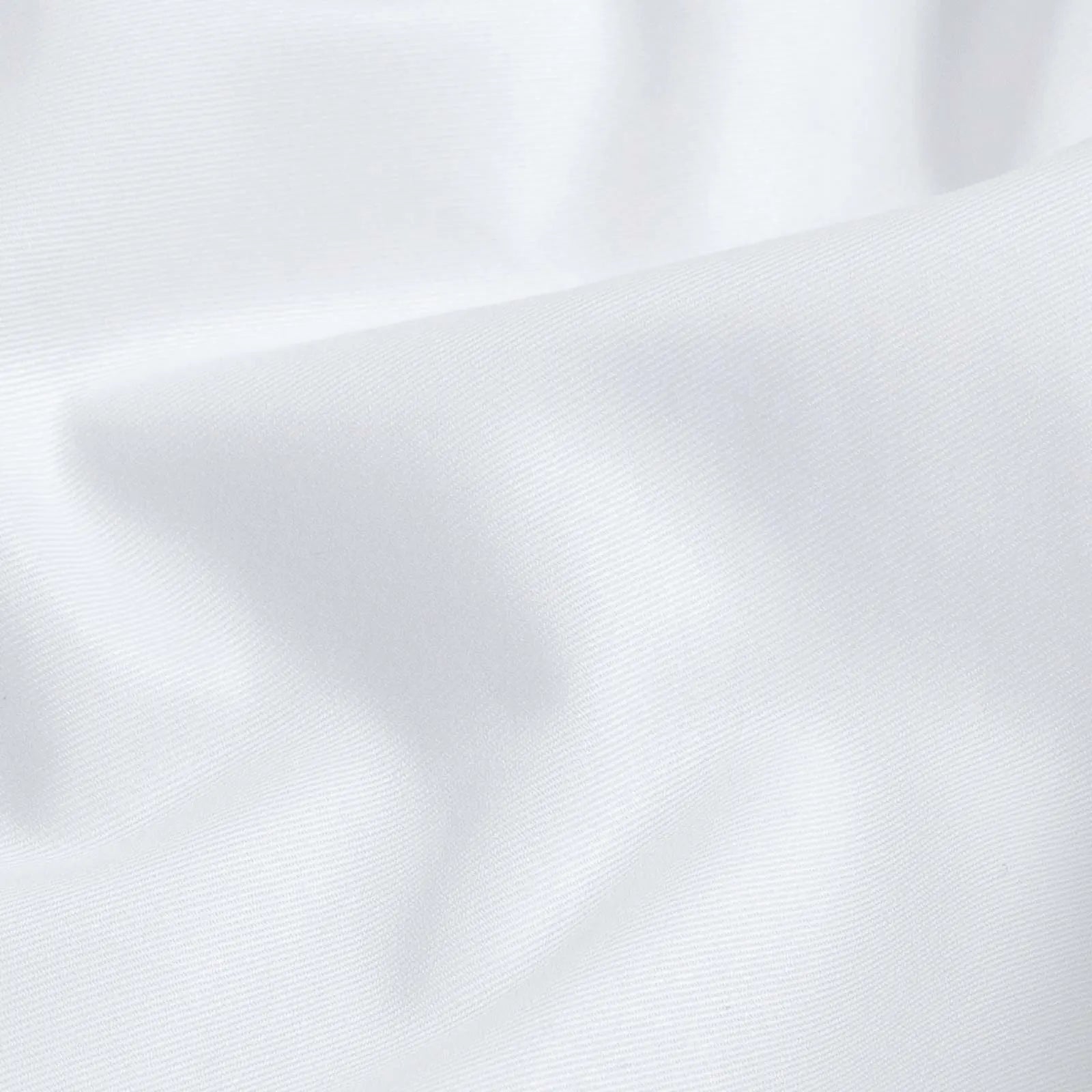 Signature fine twill fabric in white - easy-care mid-weight cotton