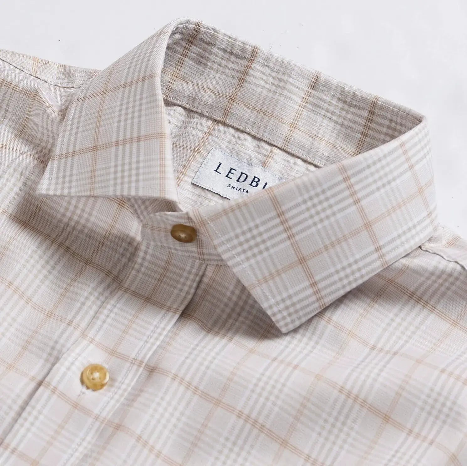 Wheat Coventry shirt collar detail - 100% cotton Comfort Stretch plaid fabric