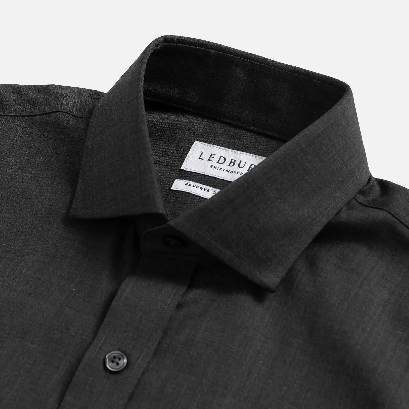 Charcoal Reda Merino shirt collar detail - breathable odor-resistant wool