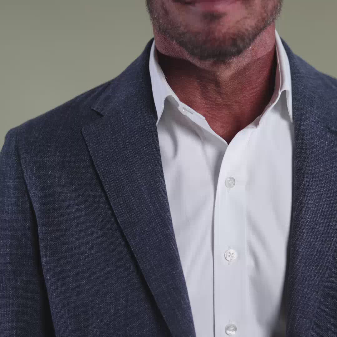 The Ledbury lowered second button creates the perfect "v" neckline - reinforced interlining keeps the collar standing tall 